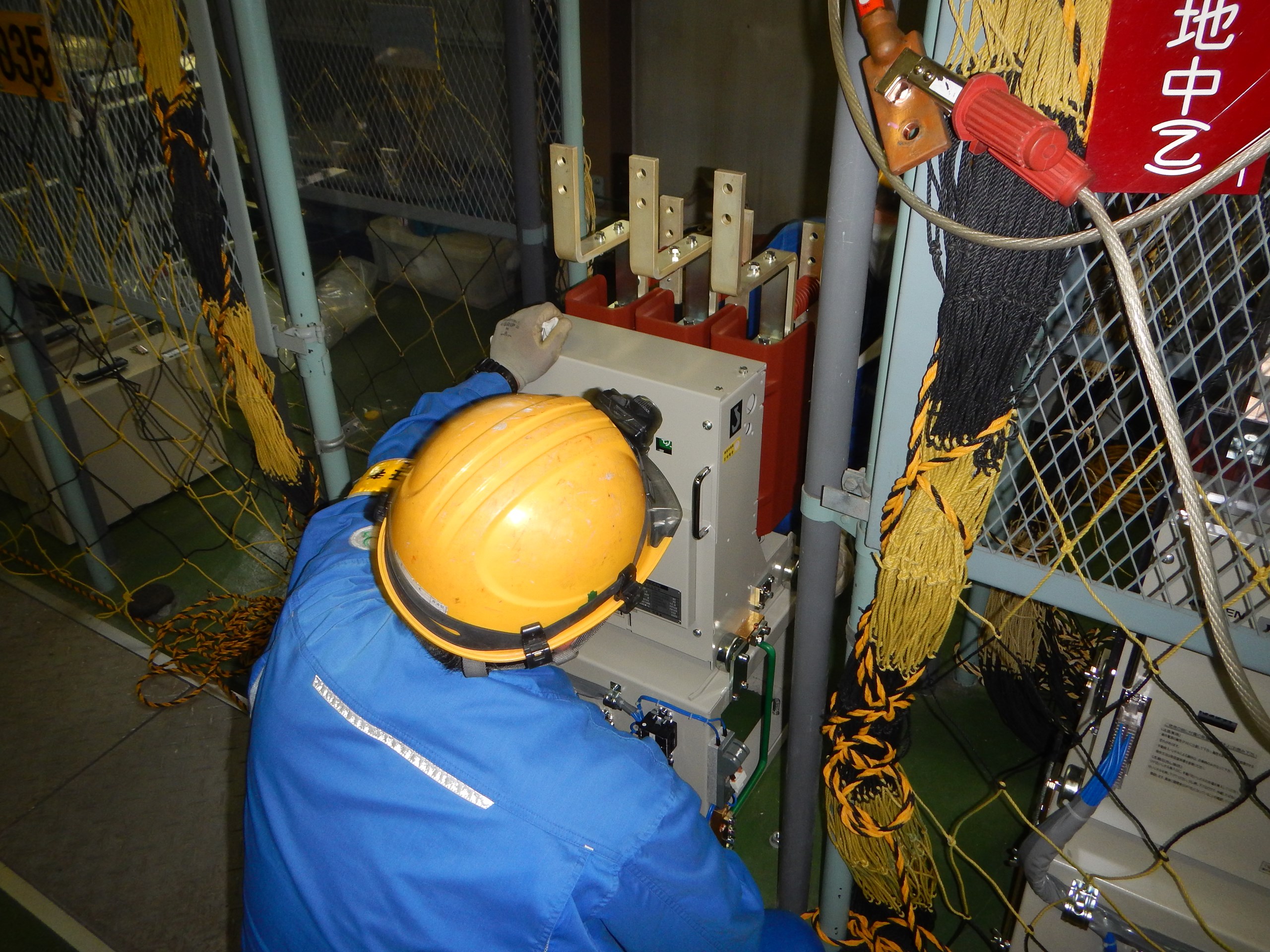 6KV　遮断器据付